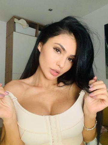 Николь Платнировская